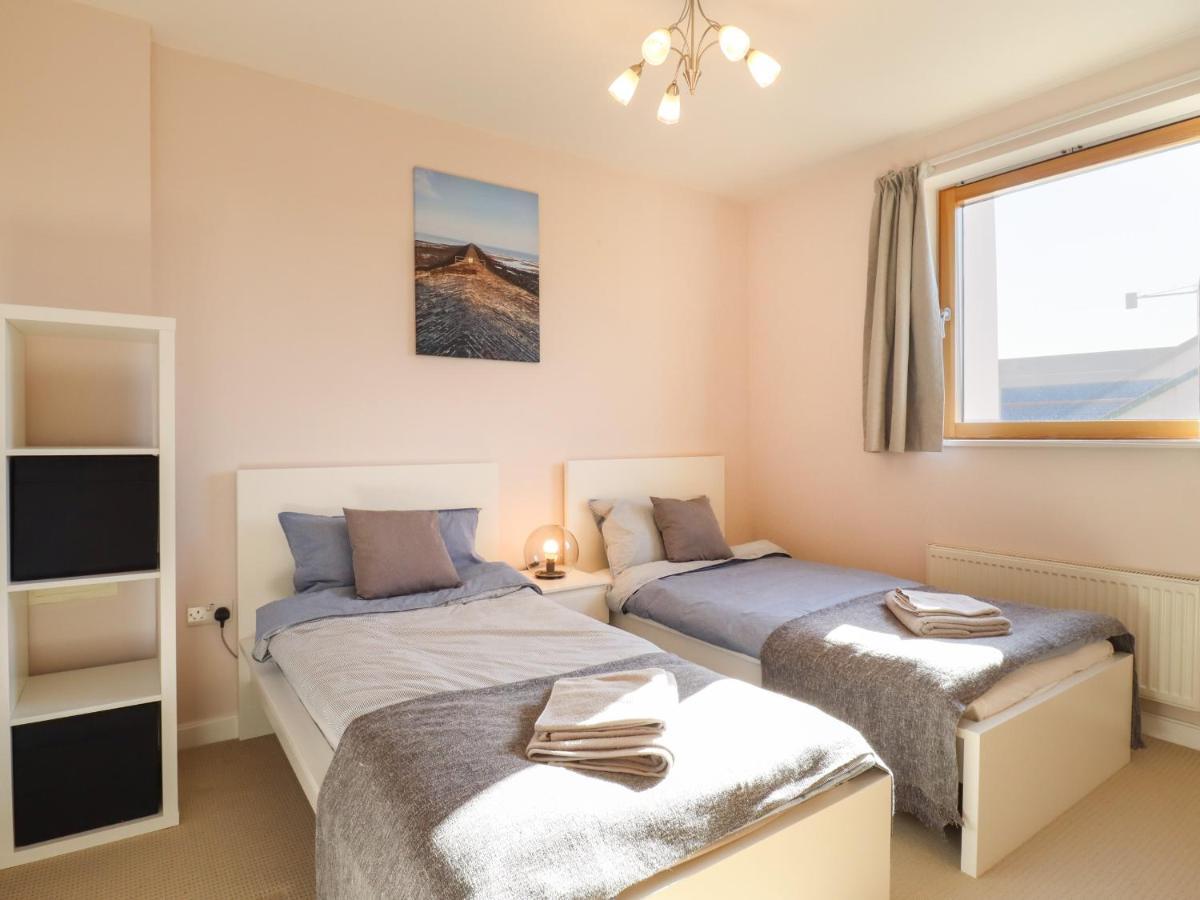 Flat 19 By The Beach Harwich Exterior foto